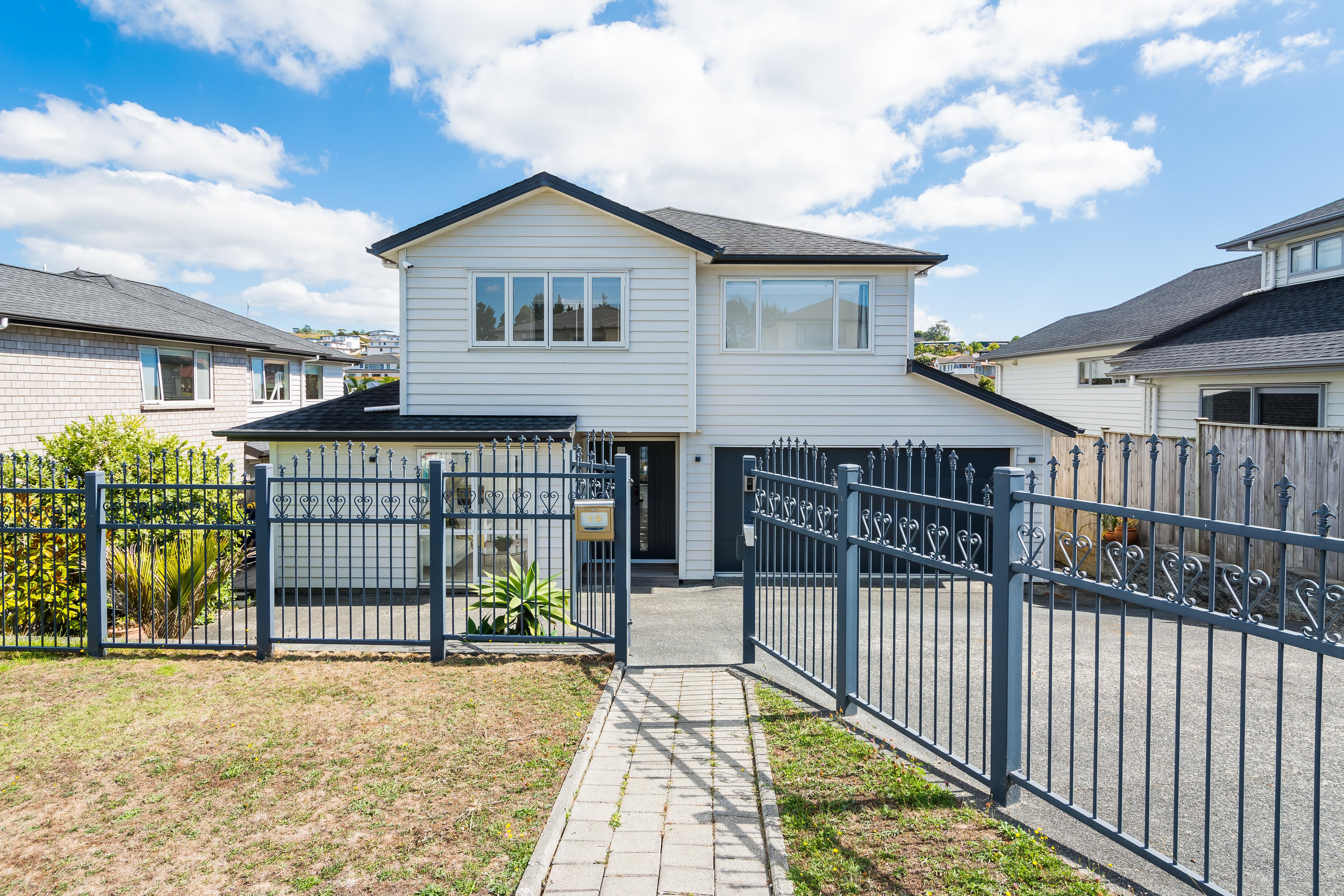 Ballyeboe Place, Pinehill, Auckland